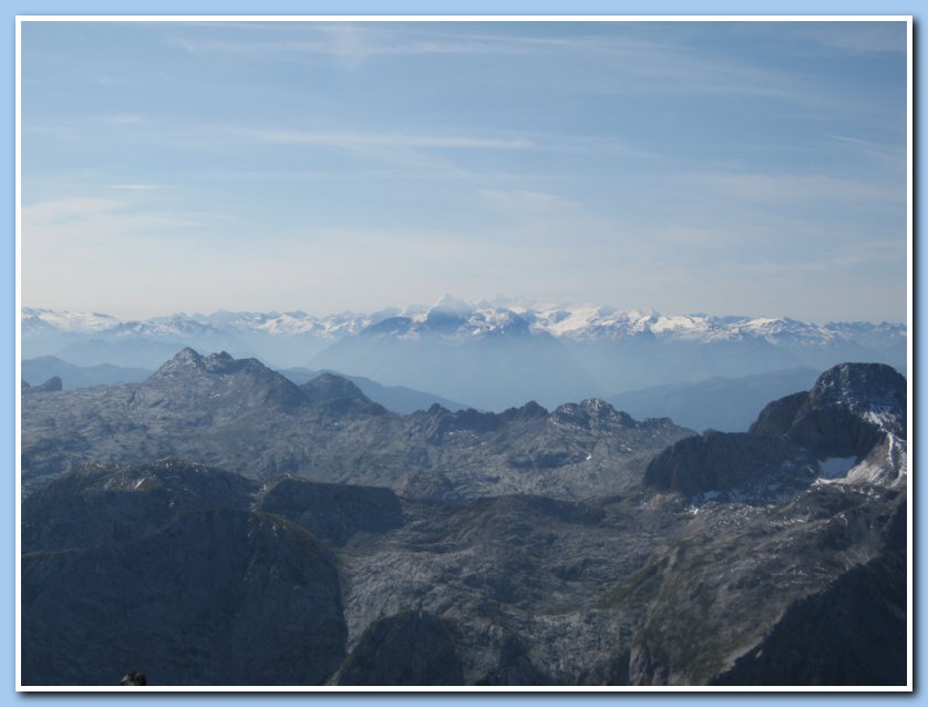 2009-09-07 Watz (32) look into Austria